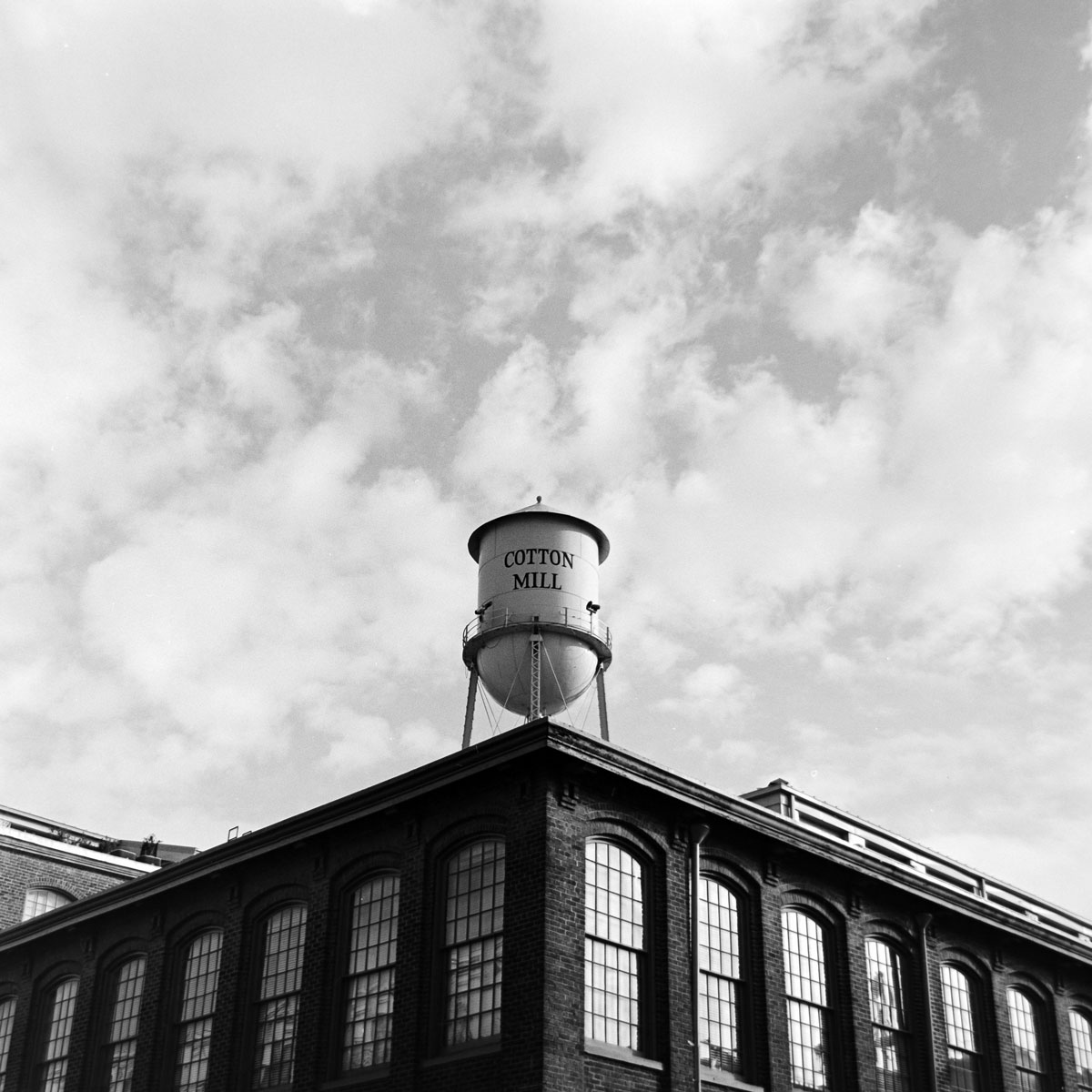 Roof water tank in new orleans